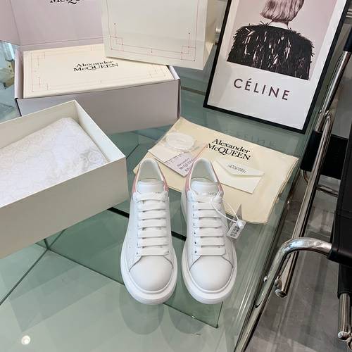 Picture of Alexander McQueen Shoes Women _SKUfw120408782fw